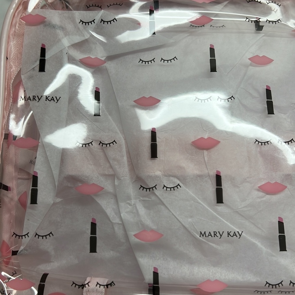 Mary Kay Makeup Bag - Lips/Lashes - Picture 2 of 4